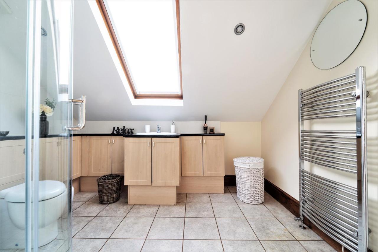 The Cottage In Chester, Sleeps 6 With Free Parking ภายนอก รูปภาพ