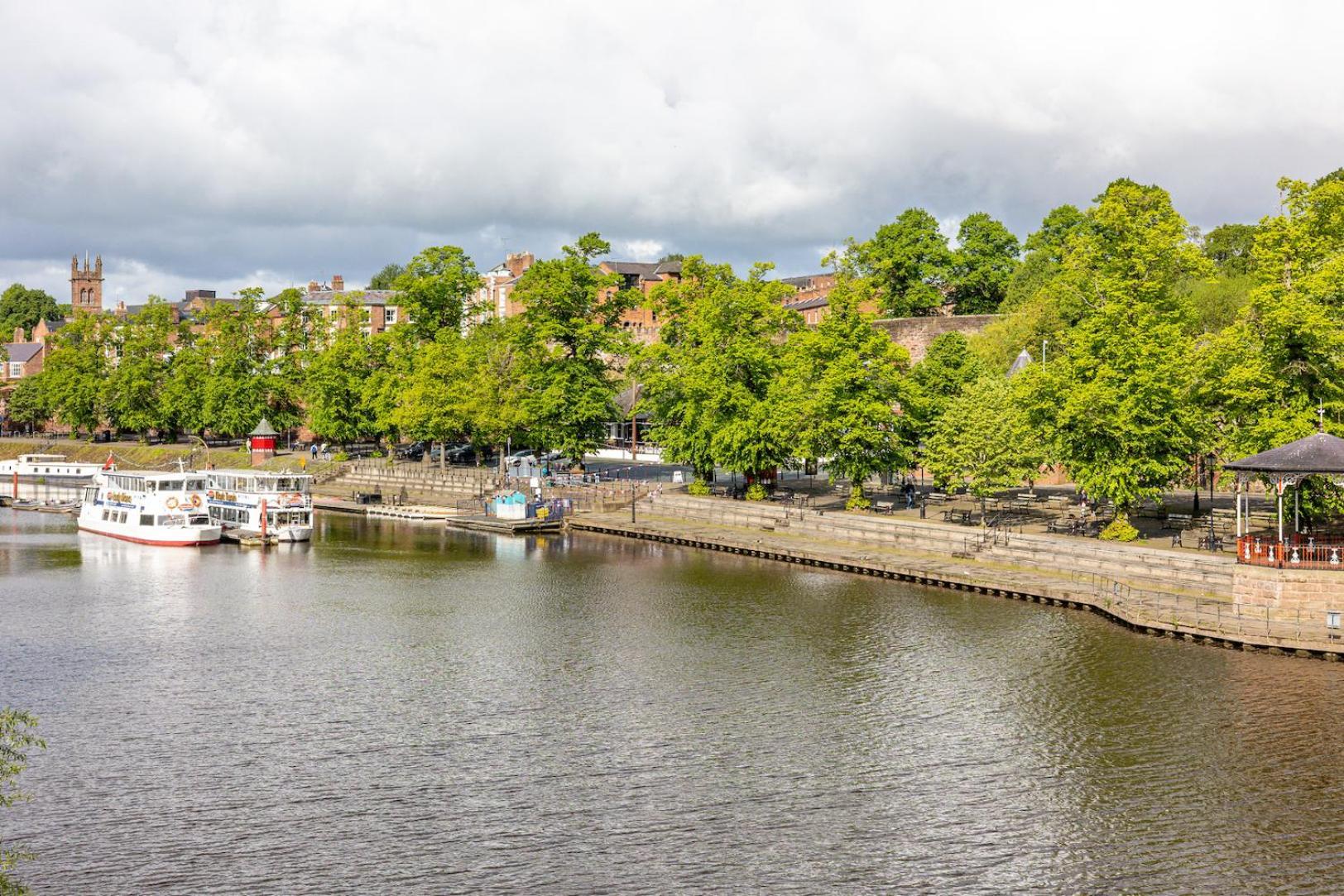 The Cottage In Chester, Sleeps 6 With Free Parking ภายนอก รูปภาพ