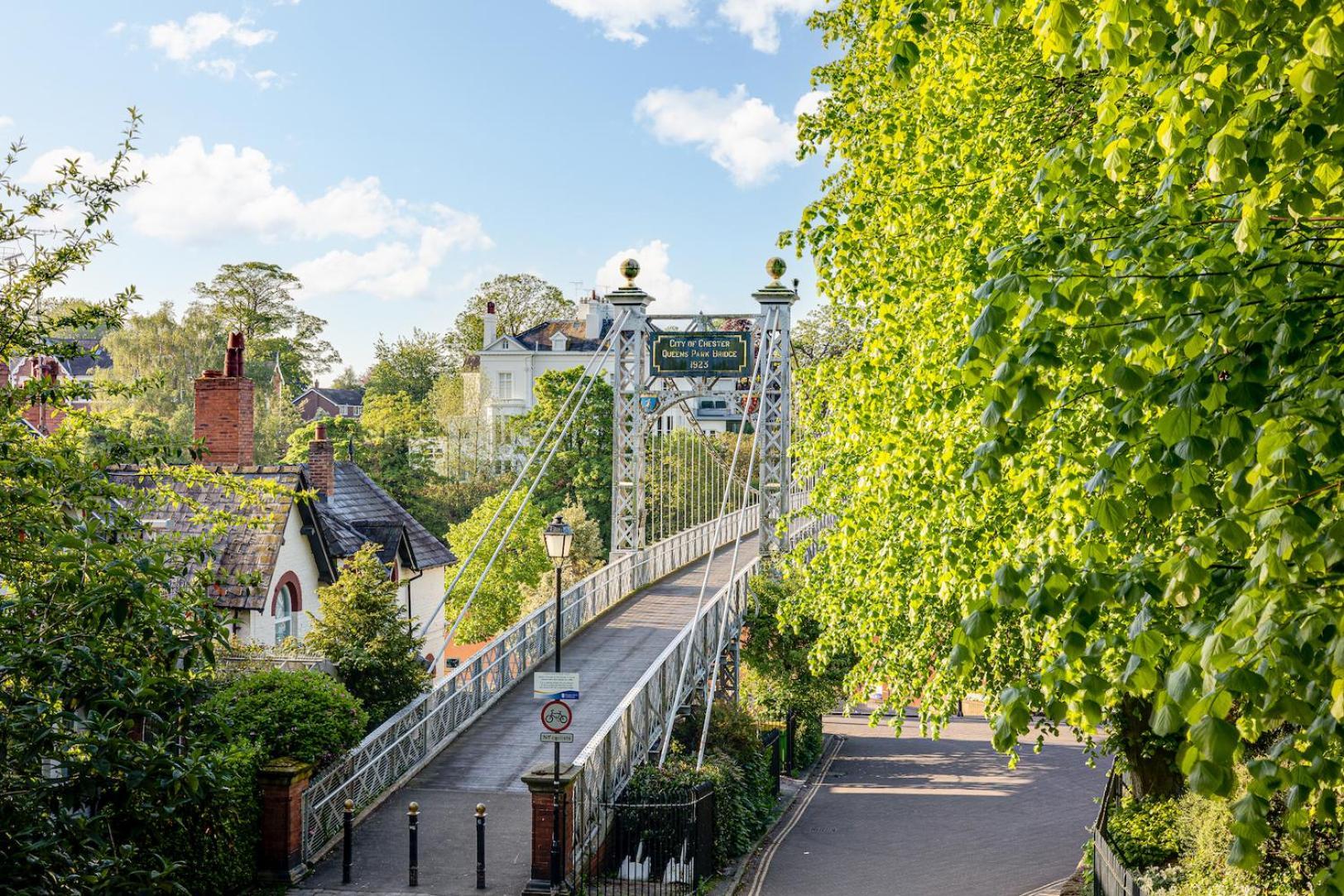 The Cottage In Chester, Sleeps 6 With Free Parking ภายนอก รูปภาพ